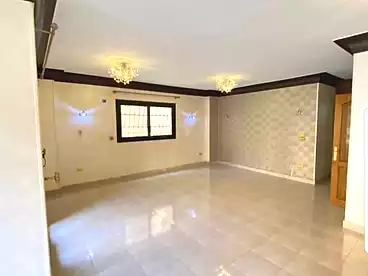Apartments For sale - 3 rooms - floor 1