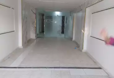 تجاري للإيجار - بالدور 0