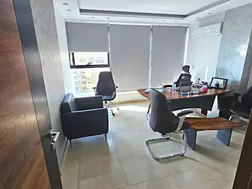 Corporate Branch For rent - 4 rooms - floor 8