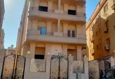 شقق للبيع - 3 غرف - بالدور 4