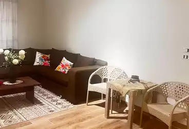 ستوديو للإيجار - 1 غرف - بالدور 0