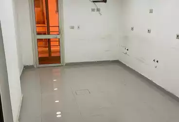 عقارات للبيع - 3 غرف - بالدور 4