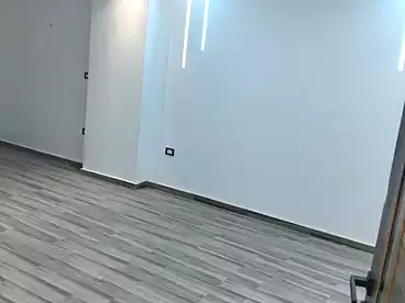 Apartments For sale - 3 rooms - floor 1