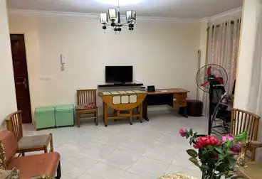 شقق للإيجار - 2 غرف - بالدور 0