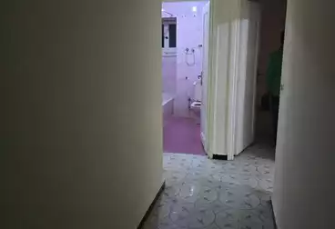 شقق للبيع - 3 غرف - بالدور 8