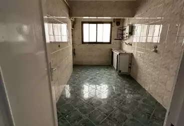 عقارات للبيع - 3 غرف - بالدور 5