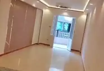 Apartments For sale - 2 rooms - floor 5