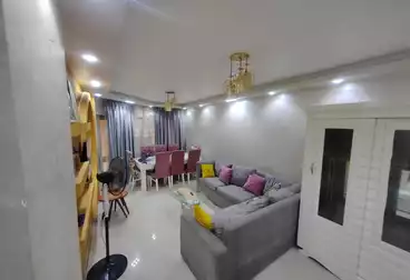 Furnished Apartment For rent - 3 rooms - floor 7