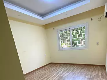Apartment with Garden For sale - 3 rooms - floor 1