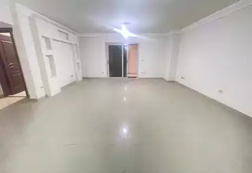 شقق للبيع - 3 غرف - بالدور 1