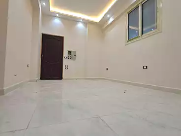 شقق للبيع - 3 غرف - بالدور 1