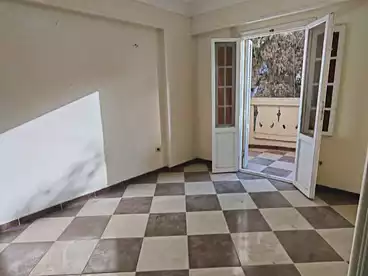 Apartments For sale - 3 rooms - floor 1