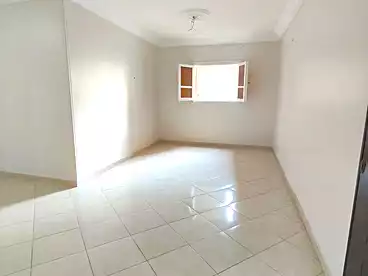 عقارات للبيع - 3 غرف - بالدور 7