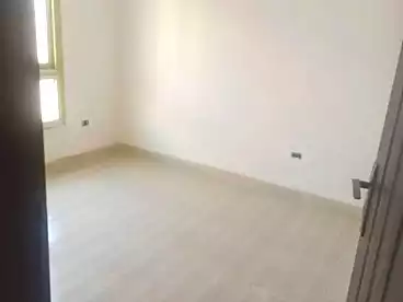 Apartments For rent - 3 rooms - floor 11