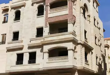 شقق للبيع - 3 غرف - بالدور 1