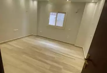 شقق للبيع - 2 غرف - بالدور 1