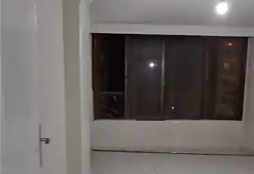 إداري للإيجار - 3 غرف - بالدور 3