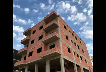 شقق للبيع - 3 غرف - بالدور 1