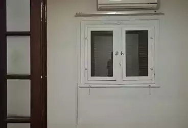 إداري للإيجار - 4 غرف - بالدور 0