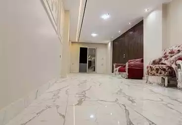 شقق للبيع - 3 غرف - بالدور 8