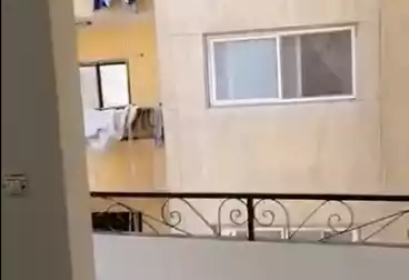 شقق للبيع - 3 غرف - بالدور 1