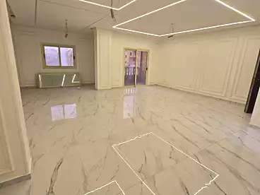 Apartments For sale - 3 rooms - floor 1