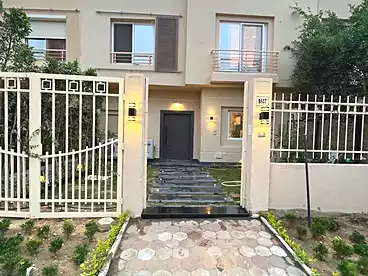 Town House For sale - 5 rooms