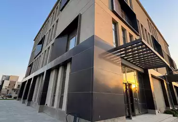 مبنى إداري للإيجار - 1 غرف