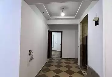 شقق للبيع - 3 غرف - بالدور 1