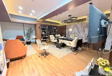 دوبلكس إداري للإيجار - 10 غرف - بالدور 0