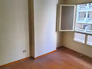 Apartments For sale - 3 rooms - floor 6