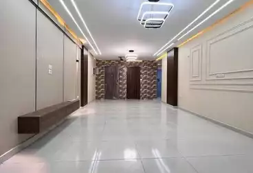 شقق للبيع - 3 غرف - بالدور 8