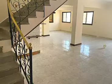 شقق للبيع - 4 غرف - بالدور 10