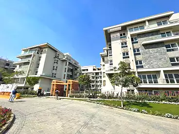 Apartments For sale - 3 rooms - floor 1