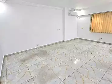 Administrative For rent - 3 rooms - floor 1
