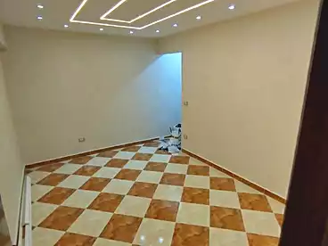 شقق للبيع في البيطاش، العجمي، 130 متر