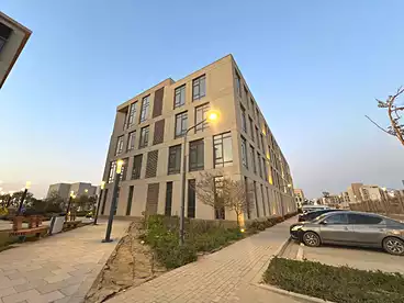 إداري للإيجار - 1 غرف - بالدور 1