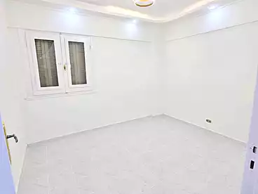 Apartments For sale - 2 rooms - floor 1