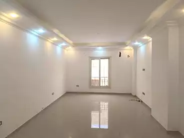 شقق للإيجار - 3 غرف - بالدور 4
