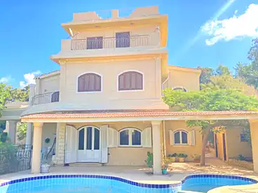Villas For sale - 6 rooms