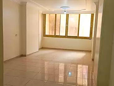 شقق للإيجار - 3 غرف - بالدور 1