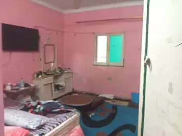 Building For sale - 8 rooms