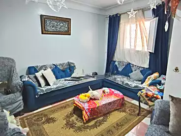 شقق للبيع - 2 غرف - بالدور 8