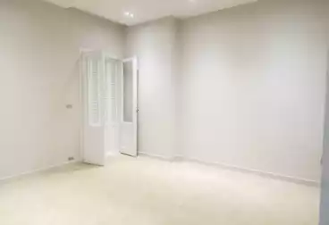 شقق للبيع - 3 غرف - بالدور 1