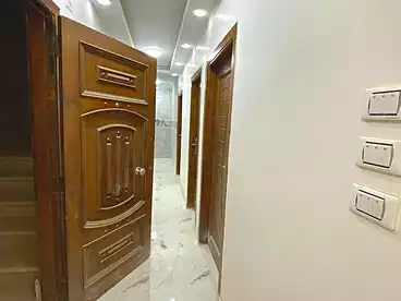 شقق للإيجار - 3 غرف - بالدور 3