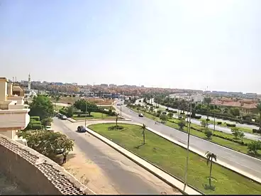 شقق للبيع في شارع طه حسين، جنوب الاكاديميه (ب)، 220 متر