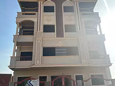 عقارات للبيع - 3 غرف - بالدور 3