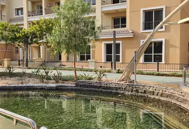 شقة بحديقة للبيع - 3 غرف - بالدور 0