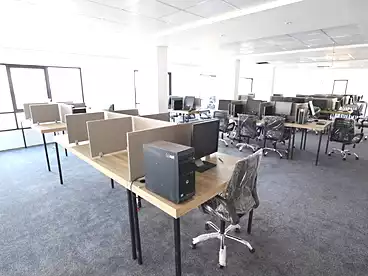 Administrative For rent - 5 rooms - floor 1