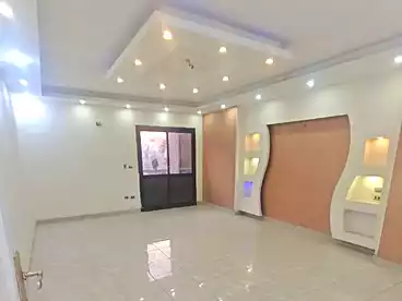 عقارات للبيع - 3 غرف - بالدور 2